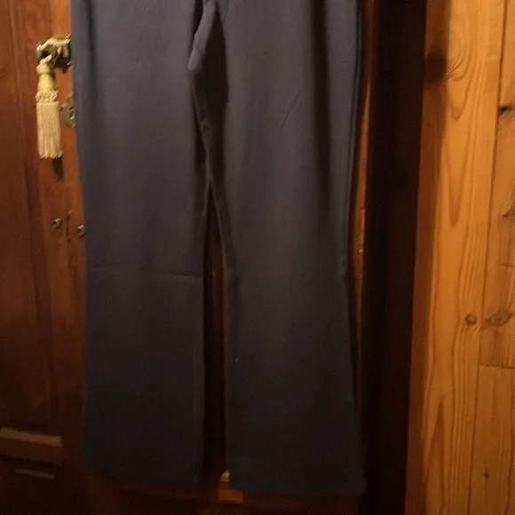 FABLETICS NWT NAVY BLUE BOOT CUT STYLE INVISIBLE SIDE ZIPPER SIZE XXL - Picture 2 of 5